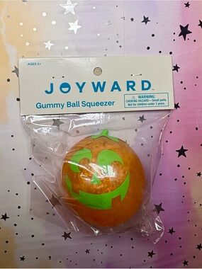NEW Joyward Gummy Ball Squeezer Halloween Pumpkin Jack-O-Lantern Squishy